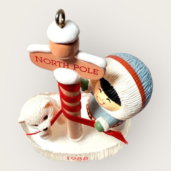 Vintage 1988 Hallmark Frosty Friends Ornament Eskimo Polar Bear - Picture 5 of 6